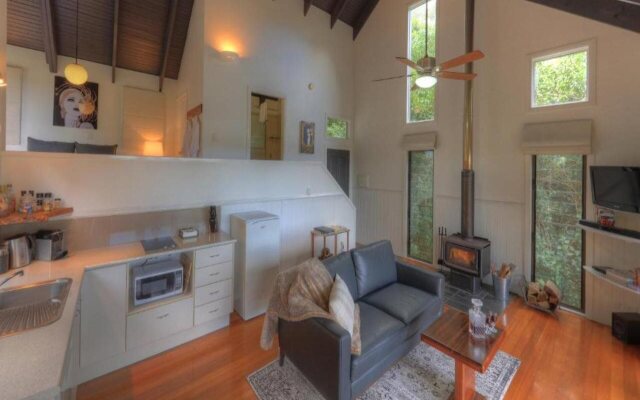 Misty View Cottages Montville