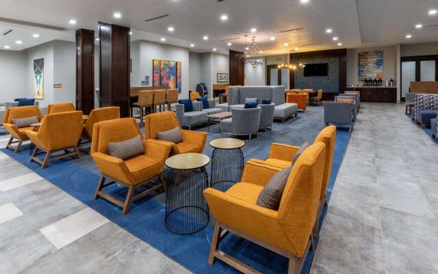 La Quinta Inn & Suites by Wyndham Dallas - Frisco Stadium