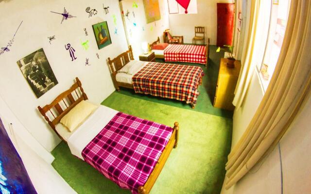 La Luna Aeropuerto Hostel