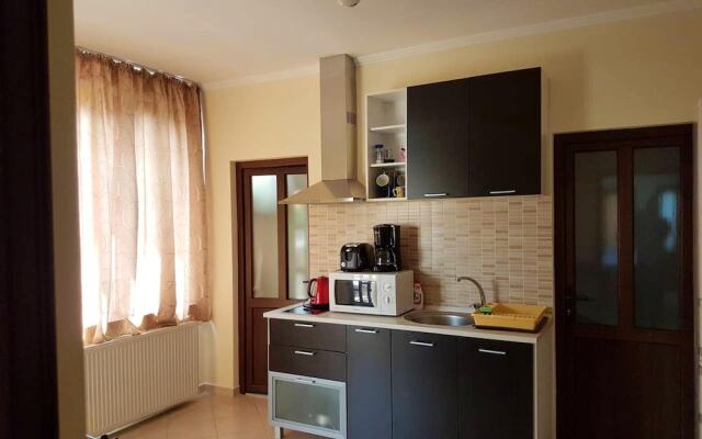 House with 3 Bedrooms in S?Cele, with Furnished Terrace And Wifi