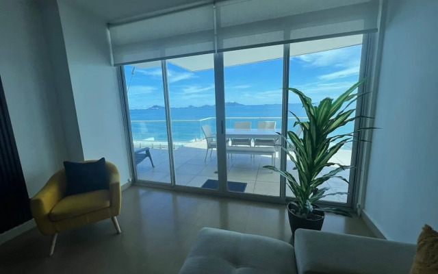 Apartment in the Causeway Amador