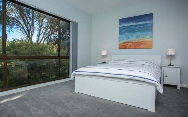 'Sapphire Gem' At Tura Beach