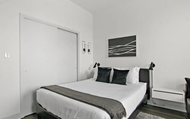 1BR in Hyde Park - Del Prado 811