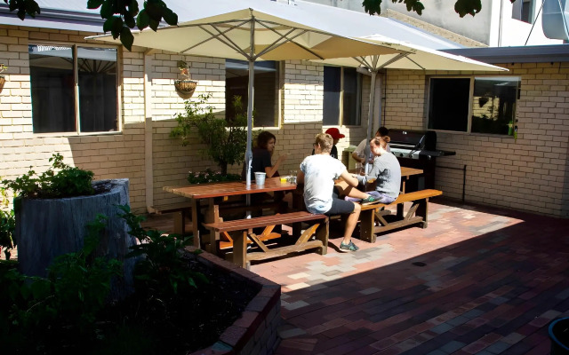 The Shiralee - Hostel