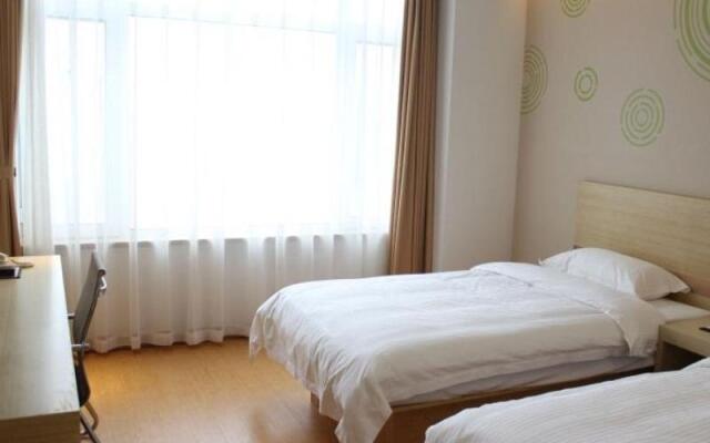 GreenTree Inn Dalian North Railway Station Express