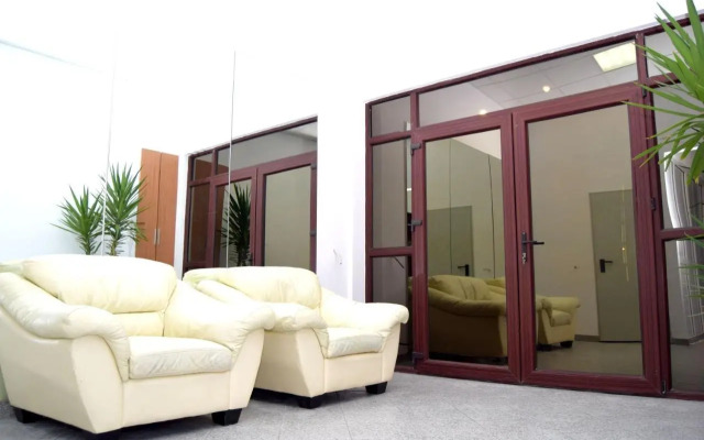 Hotel Road Rooms