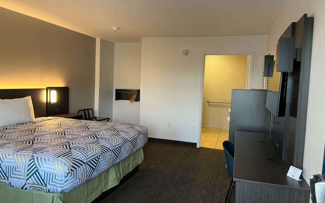 Motel 6 Junction, Texas - Llano River