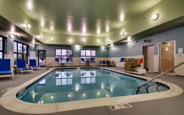 Holiday Inn Express & Suites Morris by IHG