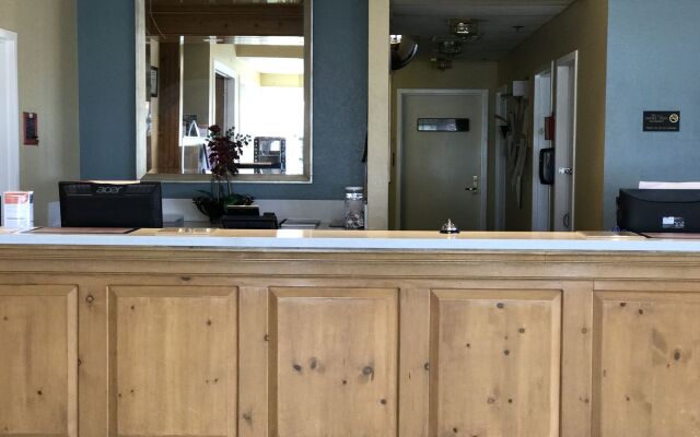 Clarion Inn Near China Lake Naval Station