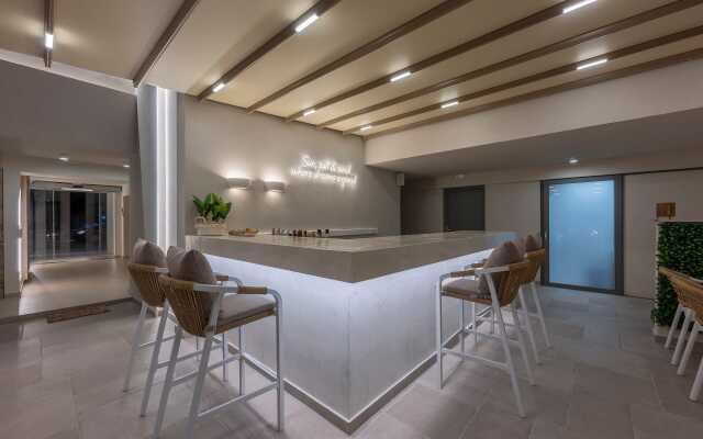 Sandy Seaside Suites
