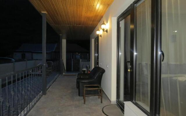 Bibo'S Kokhi Guesthouse