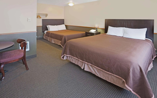 Travelodge by Wyndham Portland City Center
