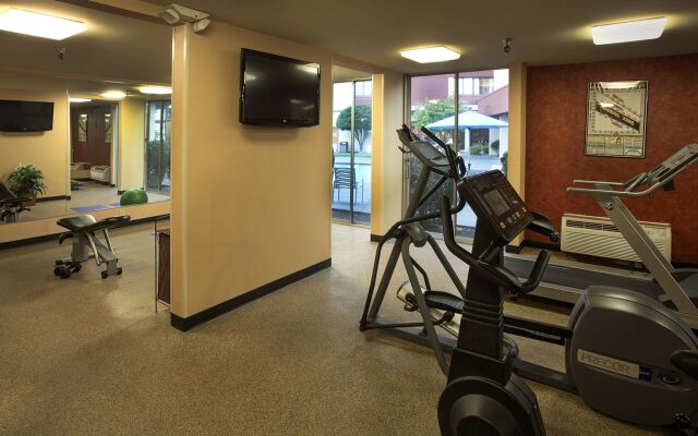 Red Lion Hotel & Conference Center - Seattle/Renton