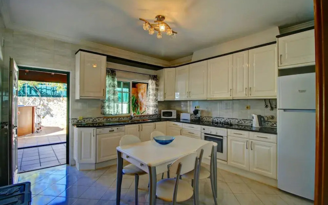Villas2Go2 Albufeira Villa