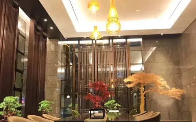 Clear Lake Hotel