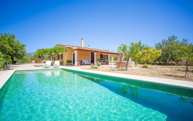 Can Moscari in Inca With 3 Bedrooms and 2 Bathrooms
