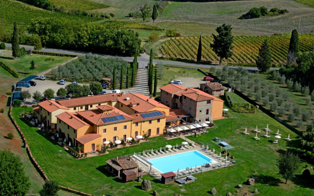 Hotel Casolare Le Terre Rosse