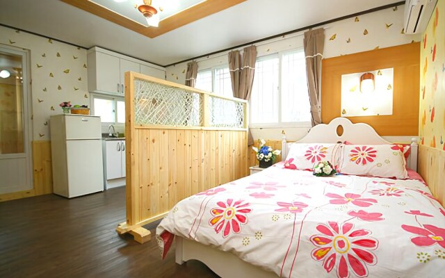 Gapyeong Ihwachon Pension