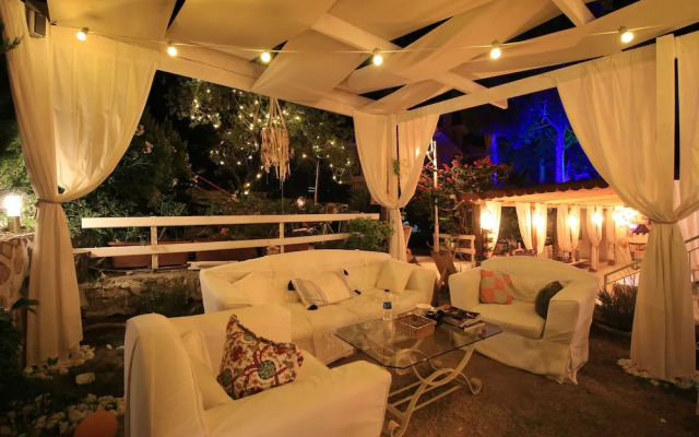Fullmoon Rooms