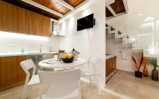 Old Court Luxury Suite Spa