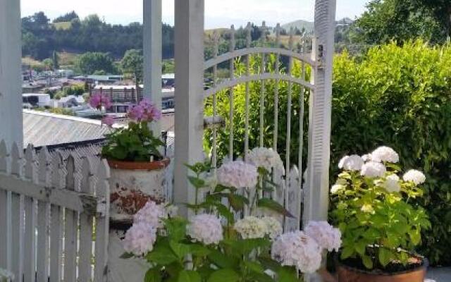 The White House Taihape