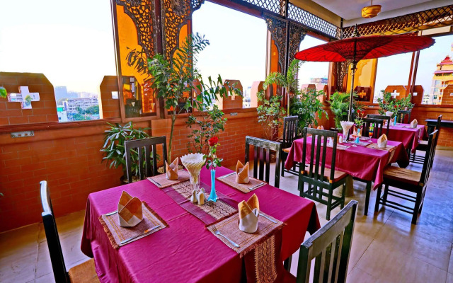 Hotel Yadanarbon