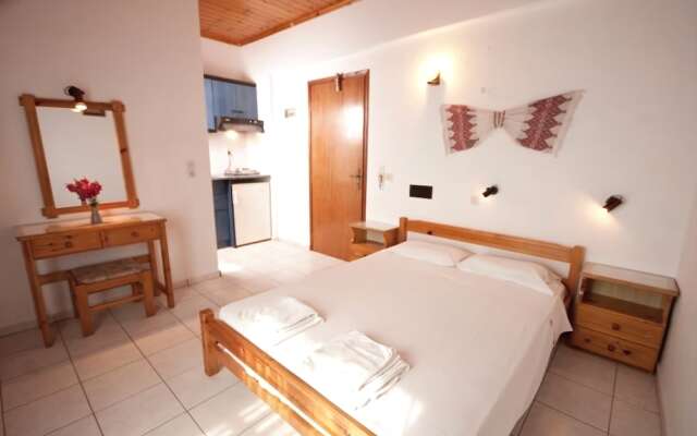 Elpis Hotel