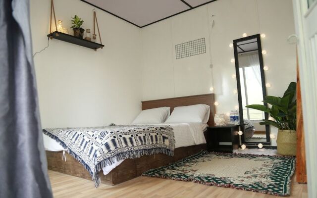 Aurora Homestay - Hostel