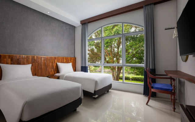 Casa de Lani Resort & Convention Powered by Archipelago – Guest Rooms – Baturaden