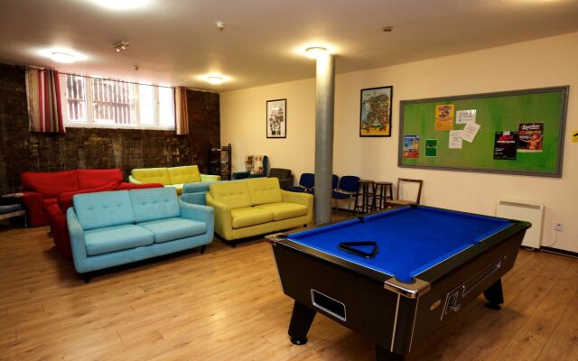 International Inn - Hostel