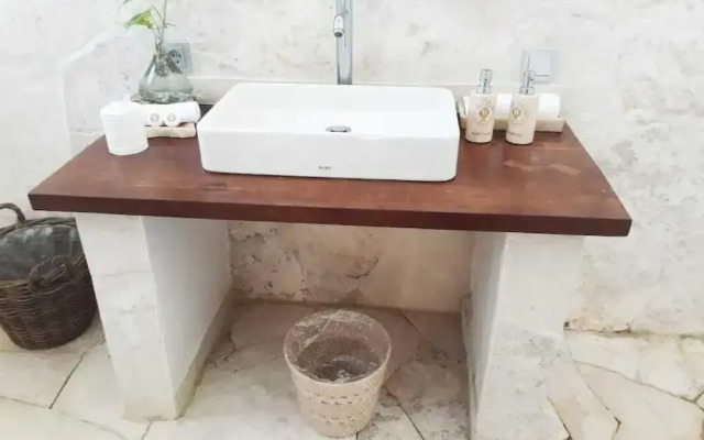 Rua Beach Resort Sumba