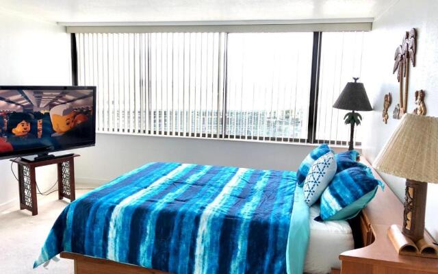 Hawaiian Monarch Penthouse 3bedroom