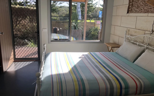 Port Campbell Guesthouse & Flash Packers