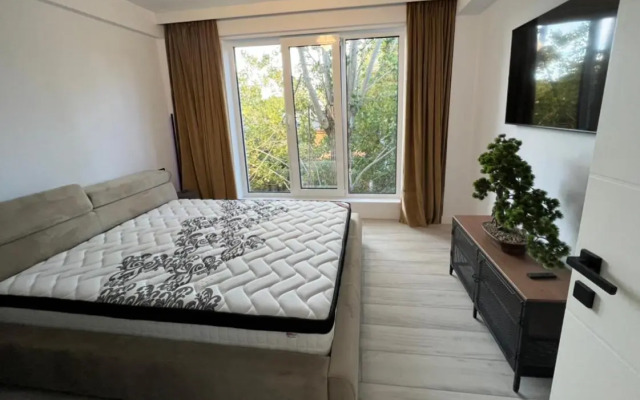 Apartament 3 camere Vila Cristal