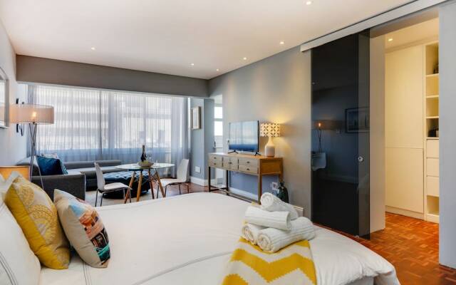 Mouille Point Apartment