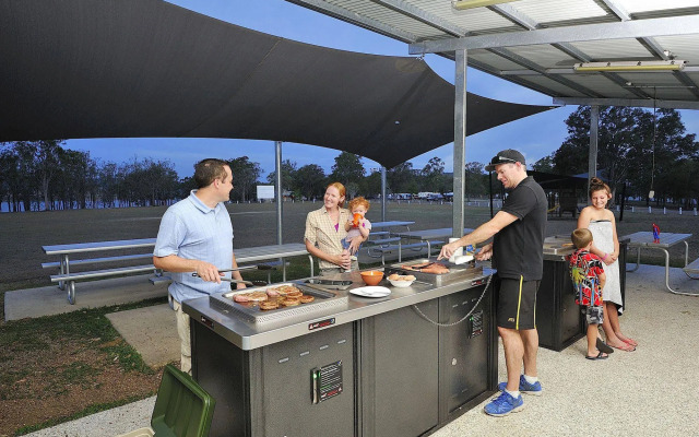 NRMA Lake Somerset Holiday Park