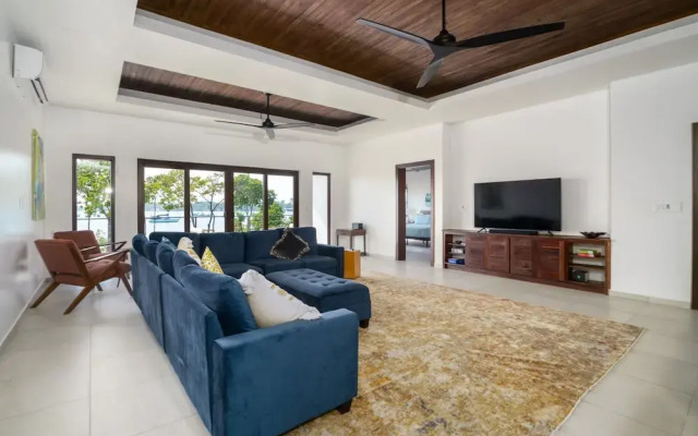 NEW Oceanfront 5 Bedroom Private Island Villa