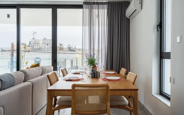 Solara - Stylish Balcony Apartments in Larnaca
