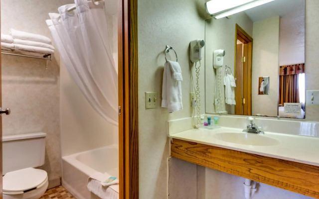 Fireside Inn and Suites