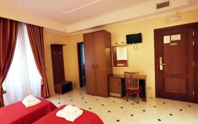 Hotel Valentino Palace