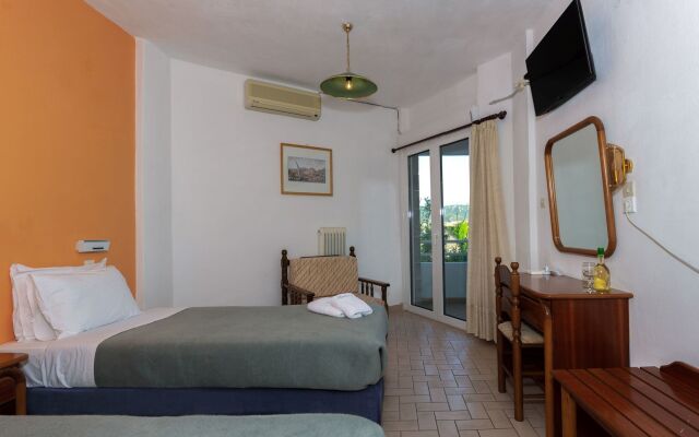 Kardamili Beach Hotel