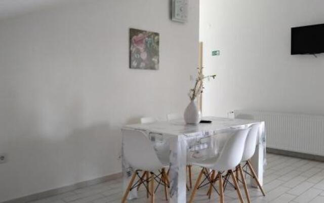 Apartments Rose Novalja