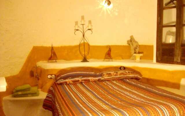Villa With 3 Bedrooms in Loja, With Wonderful Mountain View, Private Pool, Enclosed Garden - 50 km From the Beach