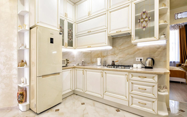 2 bedroom apartment Tykha street city center with parking place