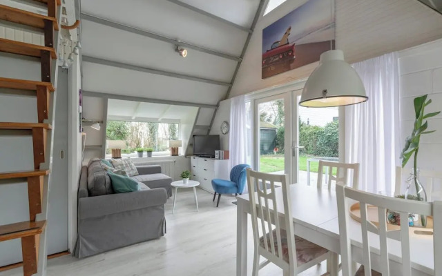 Relaxing Home by the Beach