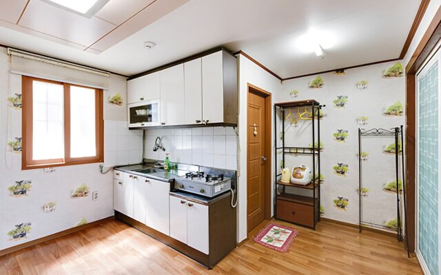 Yeongju Buseoksa Ganeun Gilae Pension