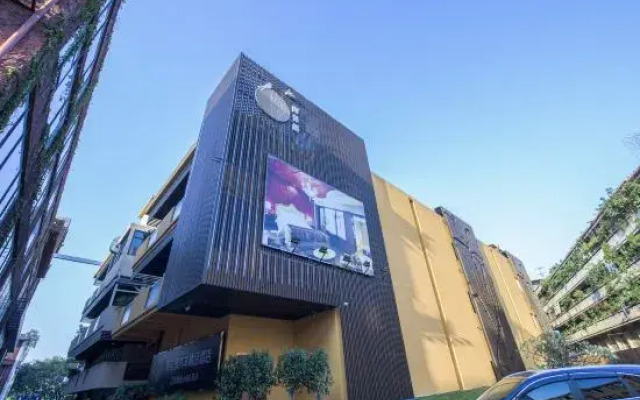 Tao Garden Automobile Boutique Hotel (Foshan China Ceramics City Shiwan Subway Station)