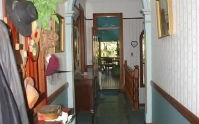 Riviera Bed and Breakfast
