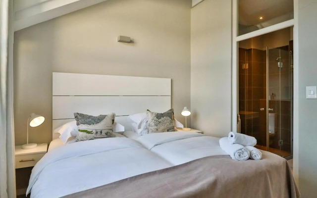 Whale Coast All-Suite-Hotel