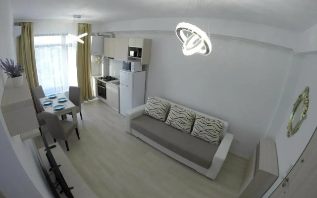 911 Mamaia